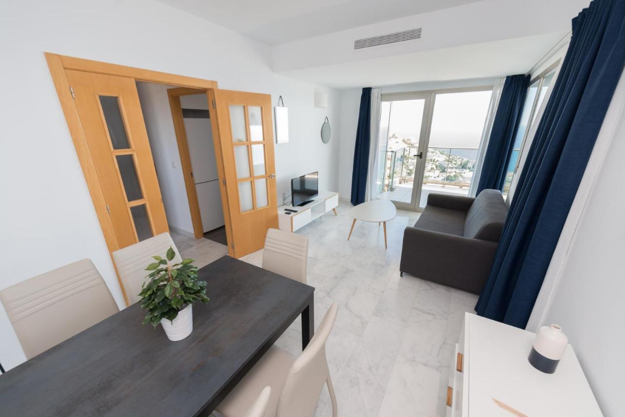 High Rise Apartment On The 39Th Floor With Private Terrace And Sea Views Benidorm Exterior photo
